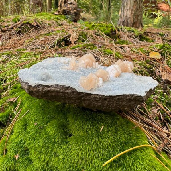 0346 Chalcedoon met Stilbiet 2