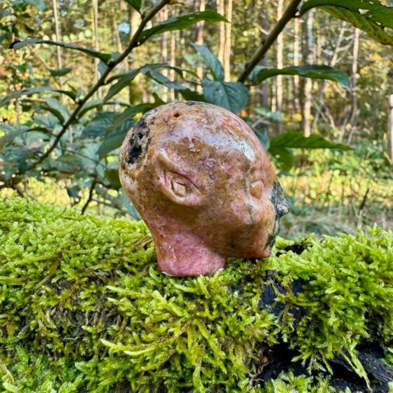 0502 ElvenOne roze-zwarte Rhodoniet