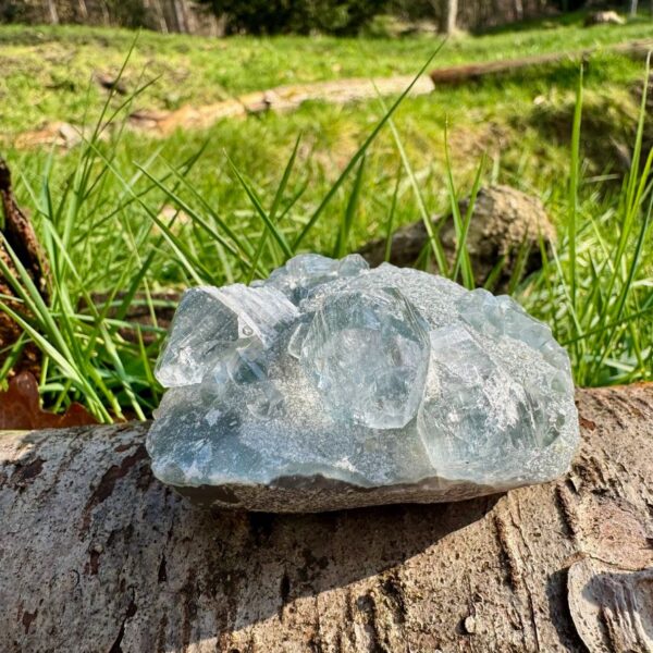 354 Chalcedoon met Bergkristal 2