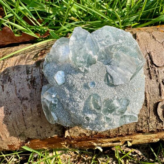 354 Chalcedoon met Bergkristal